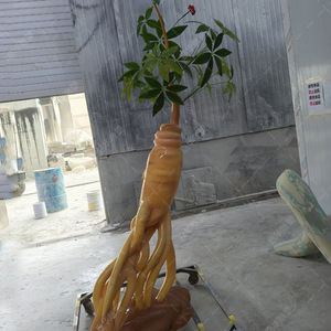 Sculpture en fibre de verre de ginseng simulé, grande décoration de plante artisanalette à poser au sol pour extérieur - Product Image 4