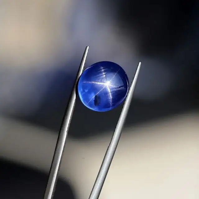 Qianjian all'ingrosso sintetico blu rubino colore eccellenza taglio ovale stella zaffiro pietra