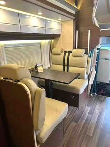 Camping-car avec transmission automatique, norme d'émission Euro VI, moteur diesel 3.0T, batterie embarquée de 10,5 kWh, panneau solaire de 600 W - Product Image 3