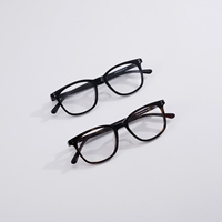 Monture de lunettes optiques carrées en acétate, style esthétique bibliothèque, luxe discret, minimalisme vintage années 90, pour boutique