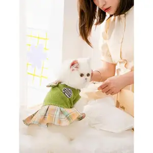 Ropa de punto personalizada para perro y gato, falda a cuadros JK, ropa encantadora para mascotas, venta al por mayor