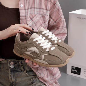 <span class=keywords><strong>Scarpe</strong></span> Casual da <span class=keywords><strong>Donna</strong></span> 2025 Autunno Nuove <span class=keywords><strong>Scarpe</strong></span> Tedesche da Allenamento Leggere Snellenti Versatili <span class=keywords><strong>Scarpe</strong></span> Bianche da Studente Tomaia in PU con Lacci KC-NB75 - Product Image 4