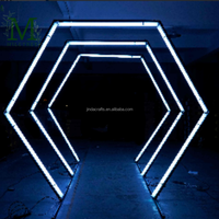 Arche de mariage géométrique moderne JINDA avec cadre lumineux carré superposé à LED pour la décoration de scène de mariage et d'événements
