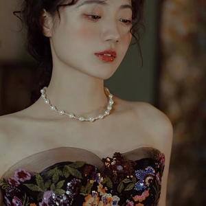 Collar de Perlas Barrocas Naturales de Lujo, Elegante, de Alta Gama, Estilo Frío, Sexy, para Clavícula, Diseño Irregular de Lujo Ligero - Product Image 5