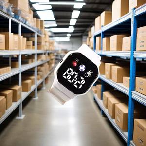 Reloj Fashion - Forward Kids, Digital y Divertido - Product Image 1