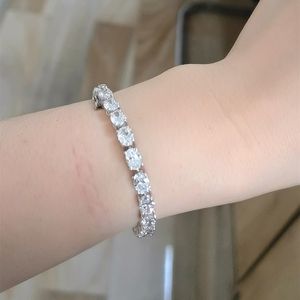 Bracciale tennis da donna in oro bianco 14K con diamanti coltivati in laboratorio DEF bianchi da 0,5 carati a forma ovale, 26 pietre, purezza VS VVS, 12g, 10 Mosh - Product Image 2