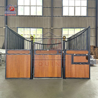 Ferme mobile pas cher Portable Metal Design Horse Box Stable Fronts Stall à vendre