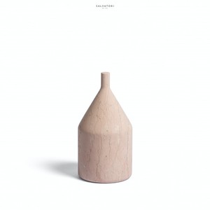 Salvatori Omaggio a Morandi Stone Vases Design italien élégant inspiré par un célèbre peintre - Product Image 1