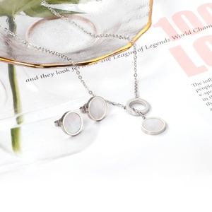 Nouvel Arrivage : Parure de bijoux en acier inoxydable plaqué or 18 carats, boucles d'oreilles et collier tendance pour femme, bijoux fantaisie - Product Image 5