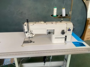 Nueva Máquina de Coser Industrial de Cama Plana en Zigzag con Motor, Mesa y Pedestal, 220V/110V, para Tiendas de Ropa, Diversas Telas - Product Image 4