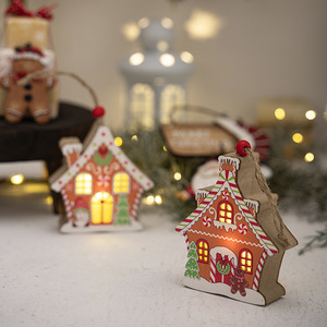 Navidad ciervo <span class=keywords><strong>cabaña</strong></span> colgante de madera pan de jengibre árbol de Navidad decoración con lámpara colgante - Product Image 4
