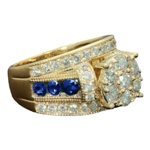 Anello Cluster T0104 in Oro Massiccio 18K con Diamanti Taglio Brillante Rotondo e Zaffiri Incastonati a Pavé, Gioiello Raffinato da Donna per Fidanzamento - Product Image 5