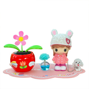 Figurine de dessin animé en résine Ruijie pour décoration de voiture, diffuseur d'arômes et ornement de tableau de bord - Product Image 3