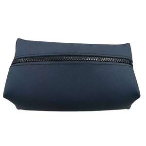 Trousse de Toilette et Organisateur Portable en Silicone Imperméable pour Adultes, Idéal pour le Voyage, la Plage et les Activités de Plein Air - Product Image 1