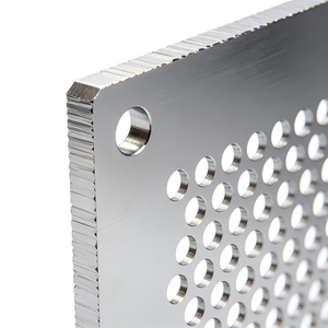 Plaque filtrante en <span class=keywords><strong>acier</strong></span> inoxydable découpée au laser <span class=keywords><strong>sur</strong></span> <span class=keywords><strong>mesure</strong></span> avec micro-perforations pour applications chimiques, sans quantité minimale de commande - Product Image 1