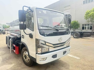 Camión Cisterna de Combustible Pequeño Dong Feng con Tanque de 3000L, Camión Dispensador de Combustible en Venta - Product Image 3