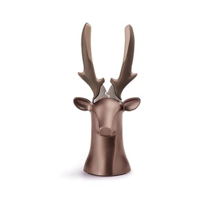 Cadeau professionnel d'anniversaire motif cerf, pour femmes - Product Image 1