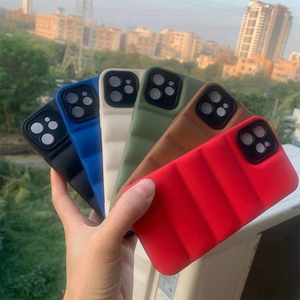 Custodia per Cellulare Antiurto con Design a Piumino, Nuova Moda, <span class=keywords><strong>Cover</strong></span> Posteriore Personalizzata per <span class=keywords><strong>iPhone</strong></span> 13 Pro Max - Product Image 5