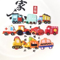 Cabochon in resina a forma di auto, scuolabus, ambulanza, stile Kawaii, per fiocchi per capelli, decorazioni per la casa, scrapbooking, fai da te, all'ingrosso