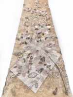 Tissu de dentelle de mariée luxueux, brodé de fleurs colorées pastel, orné de perles et de paillettes