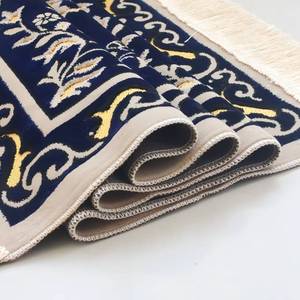 Alfombra de Oración Musulmana Vibrante Número 1, Lavable, Tejida, con Patrón Floral, Suave y Acolchada, para el Hogar y la Oración al Aire Libre - Product Image 1