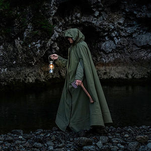 Tente de camping de survie en plein air conception pyramidale étanche avec manchons de poncho de pluie abri polyvalent Bushcraft - Product Image 1