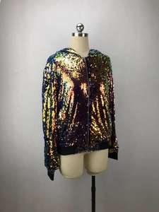 Pronta per la spedizione gratuita da donna alla moda per spettacoli teatrali per feste con <span class=keywords><strong>paillettes</strong></span> discolore fantastica <span class=keywords><strong>giacca</strong></span> di lusso Hiphop <span class=keywords><strong>lunga</strong></span> - Product Image 4