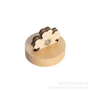 Wooden Creative Wire Cutter Petal Shape Solid <b>Wood</b> Craft <b>Tool</b> For Yarn <b>Cutting</b> - Product Image 5