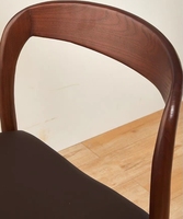 Chaise de bar moderne en bois ciré blanc avec dossier et pieds hauts en bois massif