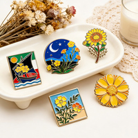 Op maat gemaakte Al-Arfaj bloemenpins Koeweit nationaal symbool reversbadges zacht emaille metalen broches Midden-Oosten cadeau 21 jaar oude fabriek