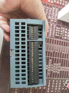 ซีพียู S7-1200 ของแท้ใหม่เอี่ยม รุ่น 6es7215-1ag40-0xb0 พร้อมพอร์ต DC/DC, RJ45, USB, I/O สำหรับ PLC - Product Image 1