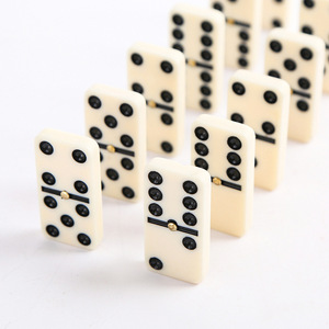 Juego de Dominó de 28 Piezas en Caja Transparente, Dominó Doble Seis, Juguete de Bloques de Construcción Casual para Jugar al Dominó, Zhejiang - Product Image 3