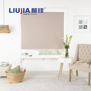 <span class=keywords><strong>Tende</strong></span> <span class=keywords><strong>a</strong></span> <span class=keywords><strong>Rullo</strong></span> Oscuranti 100% Personalizzabili di <span class=keywords><strong>Grandi</strong></span> <span class=keywords><strong>Dimensioni</strong></span> con Controllo Manuale e Isolamento Termico per Camera da Letto - Product Image 1