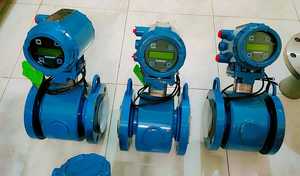 Buen Precio para Medidor de Flujo 8750/8705/8700 con Salida 4-20mA HART, Medidor de Flujo Inteligente Tipo Brida para Agua, Gas y Químicos - Product Image 3