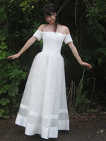 Robe de mariée légère asymétrique à une épaule, avec nœud en sequins blanc haut de gamme, robe de princesse moelleuse, robe de fête d'anniversaire douce et élégante