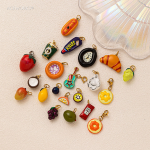 La Boutique Gourmet | Dije con Colgante de Comida y Fruta en Acero Inoxidable Chapado en Oro de 18K con PVD para la Fabricación de Joyería | Resistente al Agua y Duradero - Product Image 2