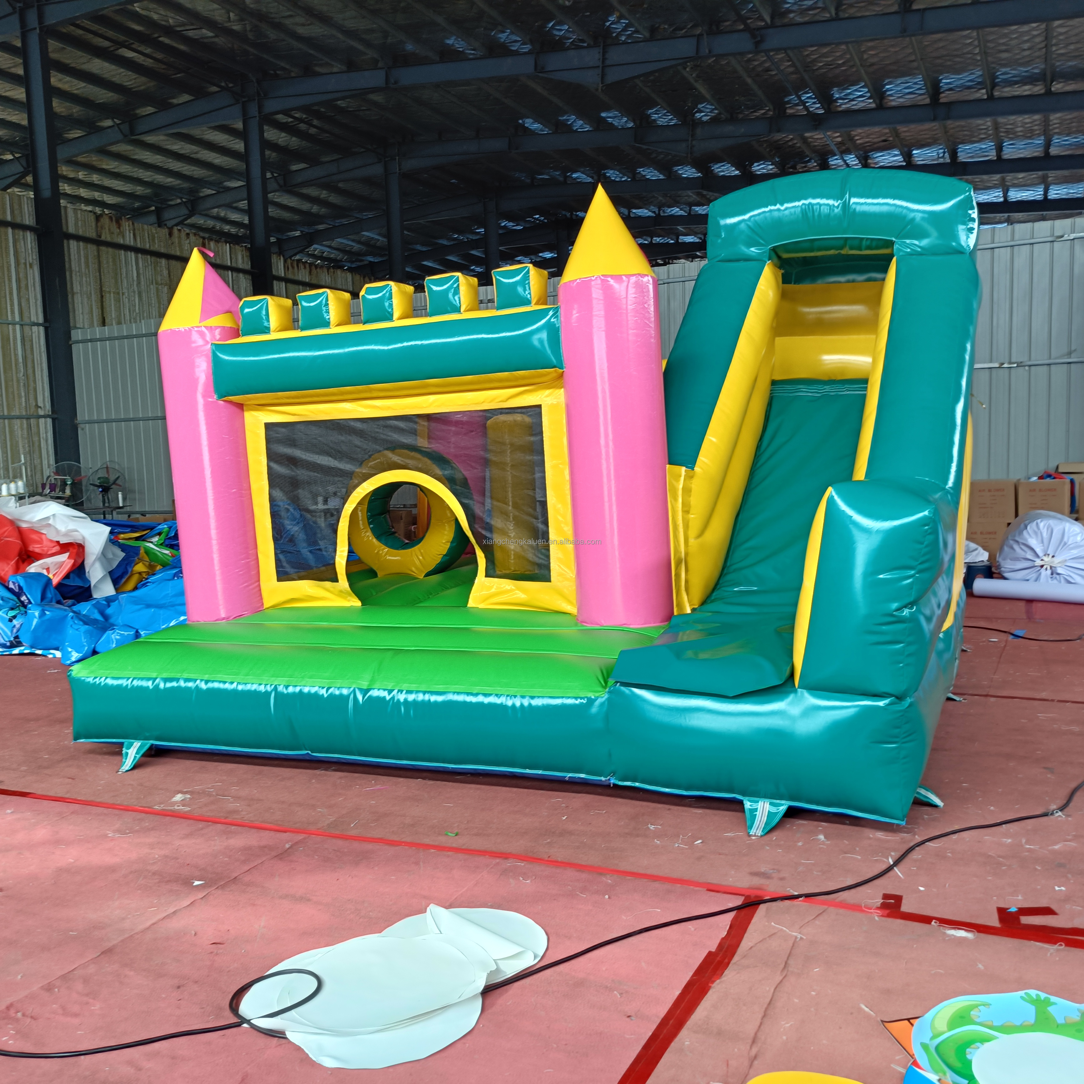 Green 4x4m inflatable castle with slide