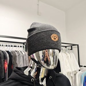 Gorro de Punto Jacquard Personalizado con Puño y Logotipo Bordado, 100% Acrílico, para Playa y Negocios - Product Image 6