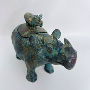 Xiaochen Yu alla fine della dinastia Shang artefatto in bronzo rinoceronte Zun metallo prezioso artigianale forma ricca di dettagli - Product Image 4