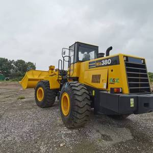 รถตักล้อยางมือสอง KOMATSU WA380 รถตักขนาดใหญ่ รถบรรทุกตักดินมือสอง เครื่องยนต์โคมัตสุ ปั๊มไฮดรอลิกชิมาดซู - Product Image 1