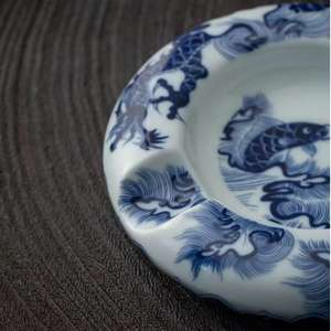 <span class=keywords><strong>Table</strong></span> <span class=keywords><strong>basse</strong></span> moderne en céramique bleu blanc cendrier porte-cigare grand ornement de salon maison style chinois Fujian - Product Image 4