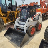 Chargeuse compacte verticale d'occasion, capacité de charge nominale de 850 kg+, stabilité améliorée pour la manutention de matériaux à grande portée