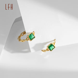 Boucles d'oreilles en or massif de forme carrée, boucles d'oreilles créoles en or 18 carats avec zircone cubique verte, boucles d'oreilles en or 18 carats véritable et pur - Product Image 5