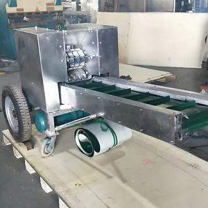 Peladora automática de cáscara de coco marrón, máquina de eliminación de cáscara de coco, máquina peladora de cáscara de coco con cinta transportadora - Product Image 3