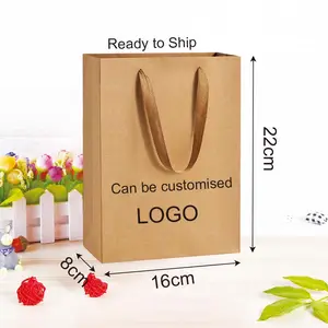 कपड़े सफेद बैग पैकेजिंग शॉपिंग पेपर कस्टम जिपर जूते पुनर्चक्रण योग्य प्लास्टिक कॉस्ट्यूमर 16X8x22 कपड़ों के लिए उपहार बैग के साथ