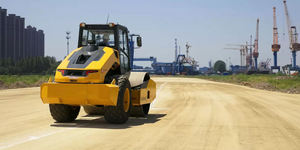 Çin 6612E 12 Ton Tek Tamburlu Silindir Yol Tabanı Sıkıştırma İçin - Product Image 4