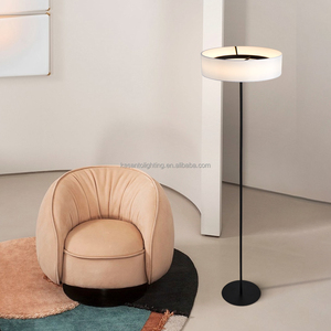 Khách Sạn Hiện Đại Standleuchten <span class=keywords><strong>Lamparas</strong></span> De Piso Đen Trắng <span class=keywords><strong>LED</strong></span> Đèn Sàn Cho Phòng Ngủ Phòng Khách Nghiên Cứu-Cá Tính Nghiên Cứu Đèn - Product Image 3