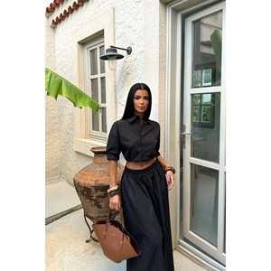 Ensemble de costumes noirs pour femmes Neonda, tenue élégante pour équipe - Product Image 2