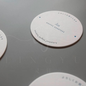 Dessous de verre rond absorbant imprimé de logo personnalisé pour bière en <span class=keywords><strong>carton</strong></span> - Product Image 1