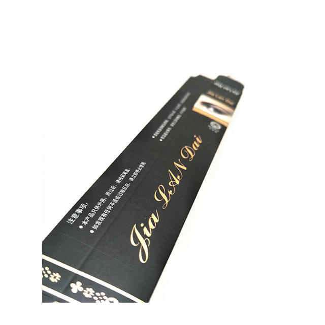 Mince adapté aux besoins du client imprimé noir eyeliner emballage avec trou suspendu feuille d'or estampage logo